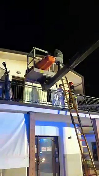 L'incendio casa a Porto Mantovano