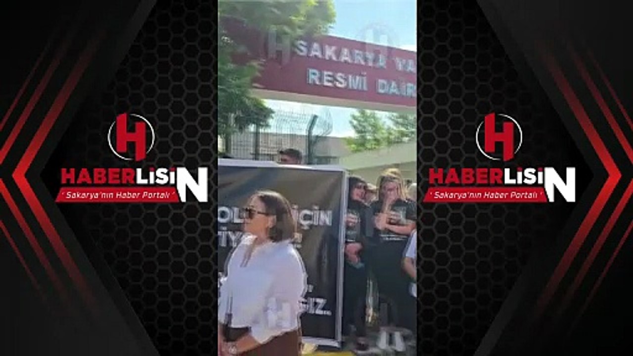 Yasin Emre cinayeti davasında adliye karıştı... Su şişeleri havada uçtu, arbede yaşandı