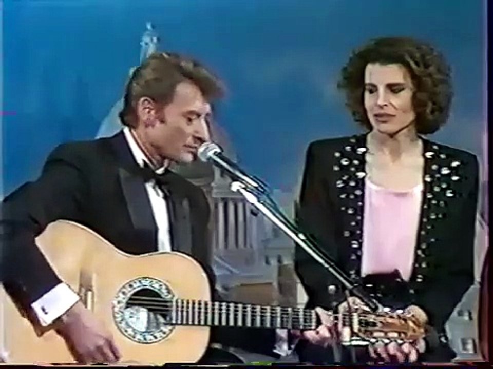 1986 - Johnny Hallyday Chante “Loving You” à Fanny Ardant dans “Champs-Élysées” (Antenne 2, 22 Mars)