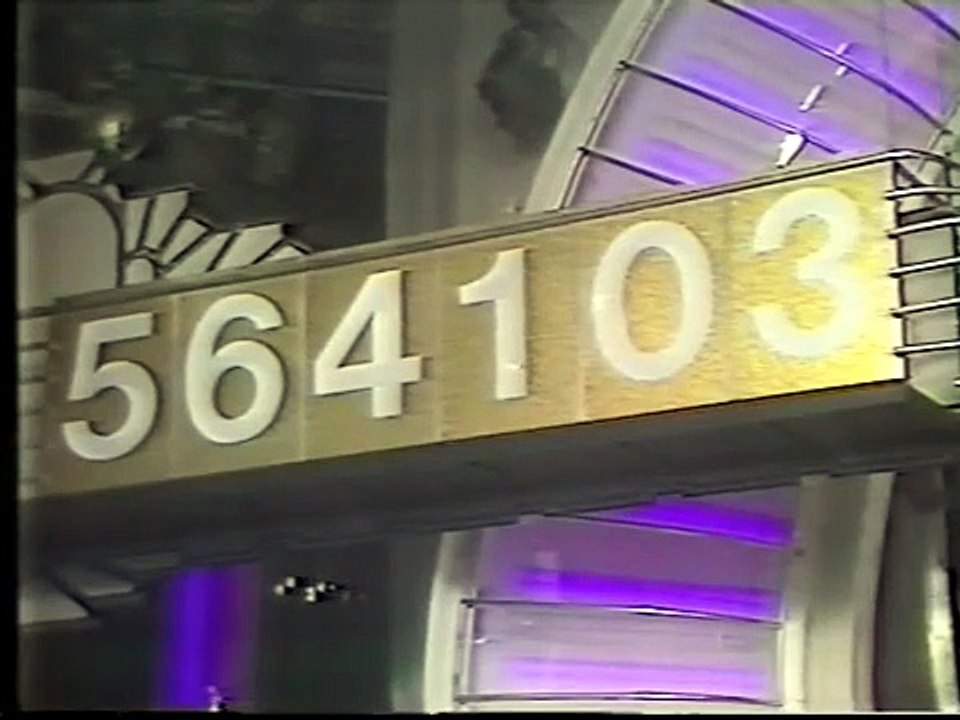 1987 - Johnny Hallyday dans “Sacrée Soirée” : Interview, Extrait des “Diaboliques” et “Je te Promets” (TF1, 2 Septembre)