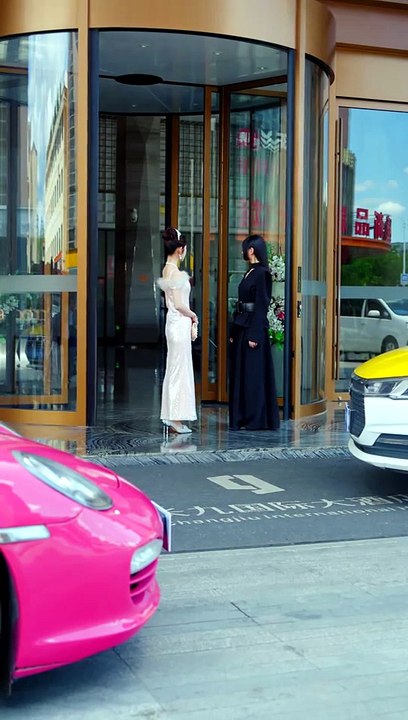 คุณหนูรีเทิร์น บ้านลุกเป็นไฟ