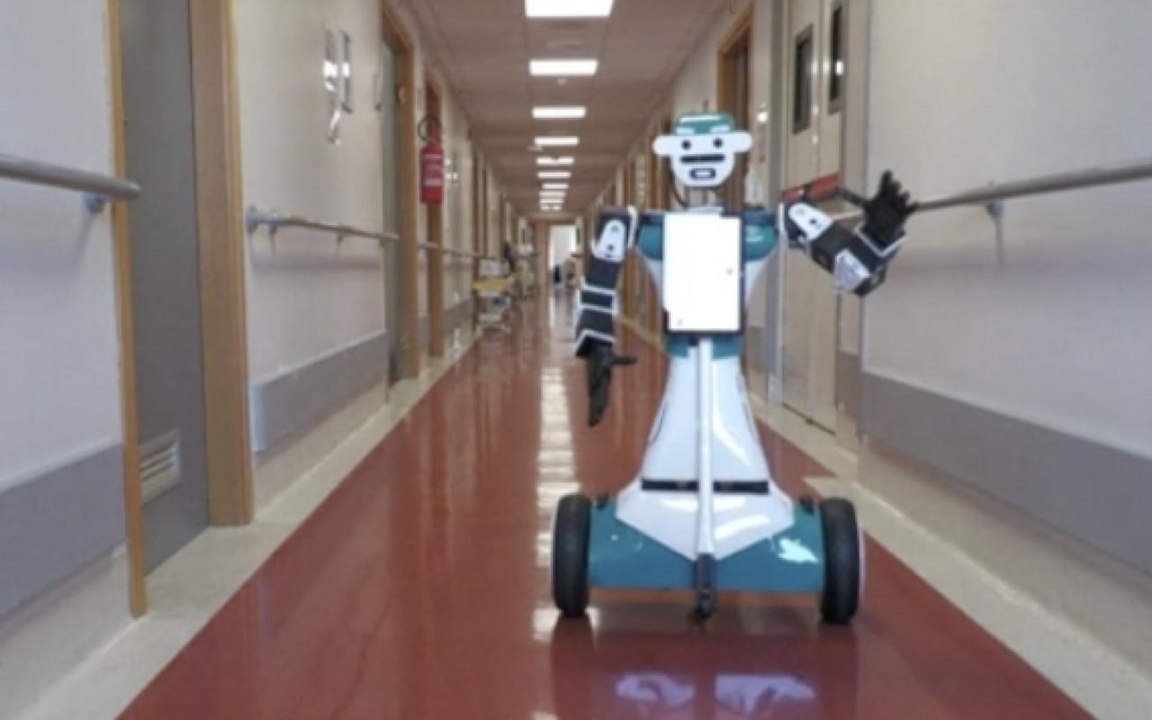 A Milano un robot in corsia per i pazienti affetti da Sla