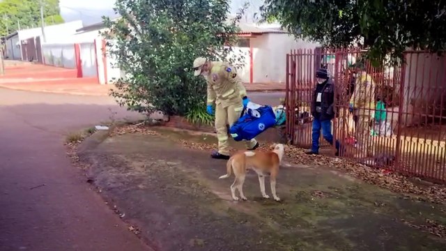 Homem de 63 anos sofre queda em calçada na Avenida das Torres em Cascavel