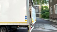 Removal van seen outside Downing Street