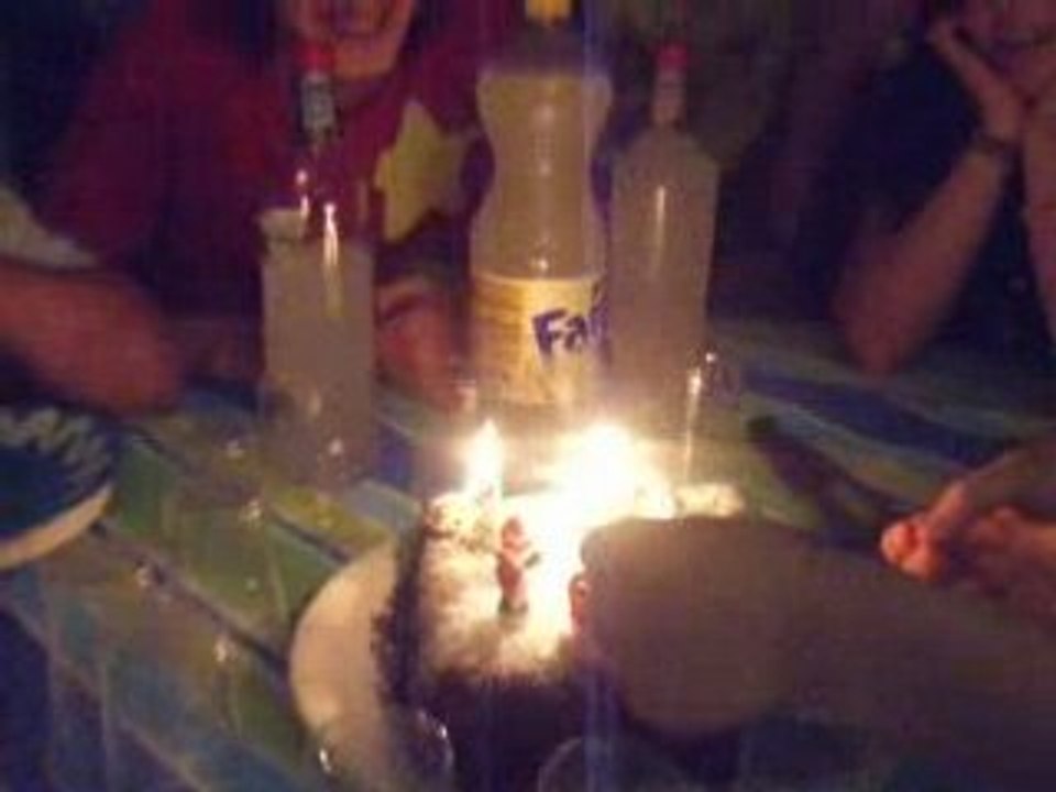 18ans David - gateau en feu