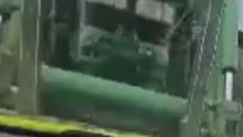 Un hombre es detenido tras embestir a un coche de una empresa de cobro de impagos con un tractor