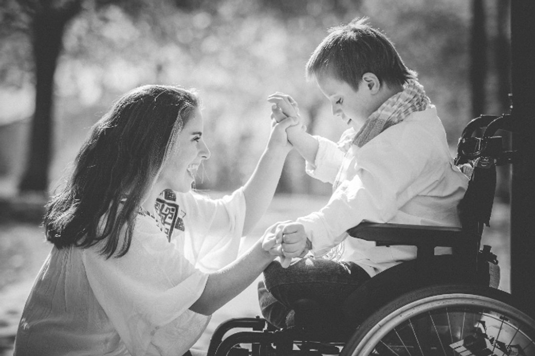 "Tú eres mi luz": el vínculo entre dos hermanos que desafía todas las adversidades