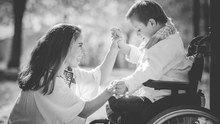 "Tú eres mi luz": el vínculo entre dos hermanos que desafía todas las adversidades