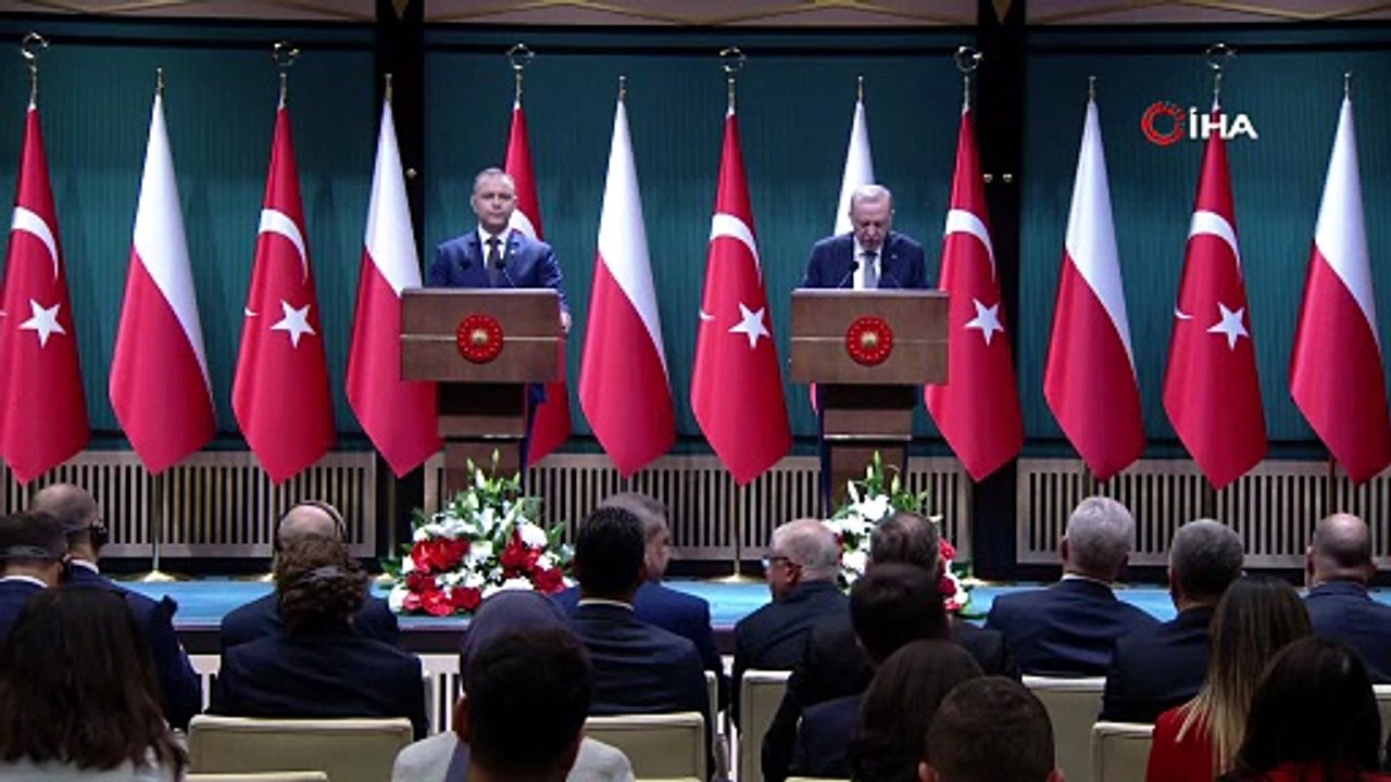 Cumhurbaşkanı Erdoğan:  "(Polonya) 10 milyar dolarlık ticaret hacmi hedefimize erişmemizin ardından, 15 milyar dolarlık yeni bir hedef belirledik"