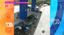 Vehículo provoca incendio en gasolinera