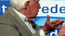 Felipe González, a Pedro Sánchez: "Tendría que haber convocado elecciones ya."