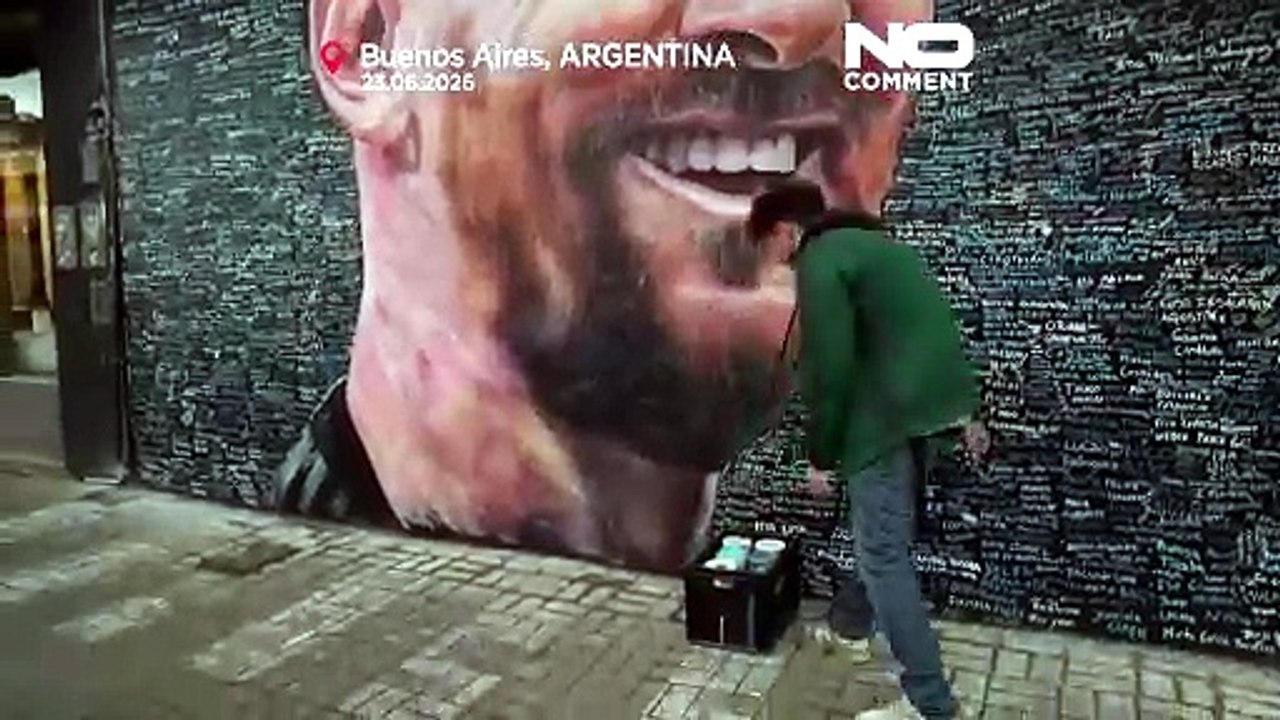 Riesige Messi-Statue ehrt Argentiniens WM-Helden