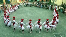 La Soka-dantza vuelve a tomar Pamplona en la noche más mágica del año