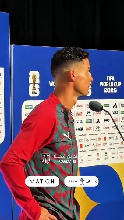 Ronaldo confrontado com Messi