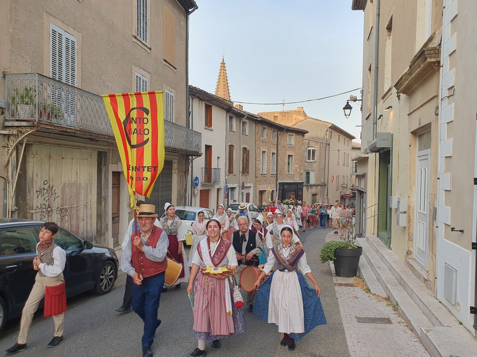 Procession pour la Saint Jean Baptiste
