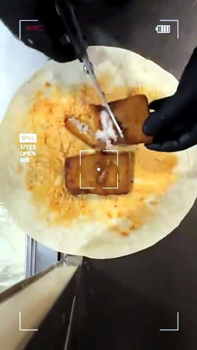 How To Make a French Tacos Meat with Gruyère cheese sauce & fries #BR3 #Tacos #Foodie #Foodlover #Food (9)