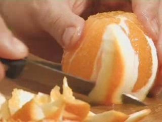 Comment peler à vif un agrume ?