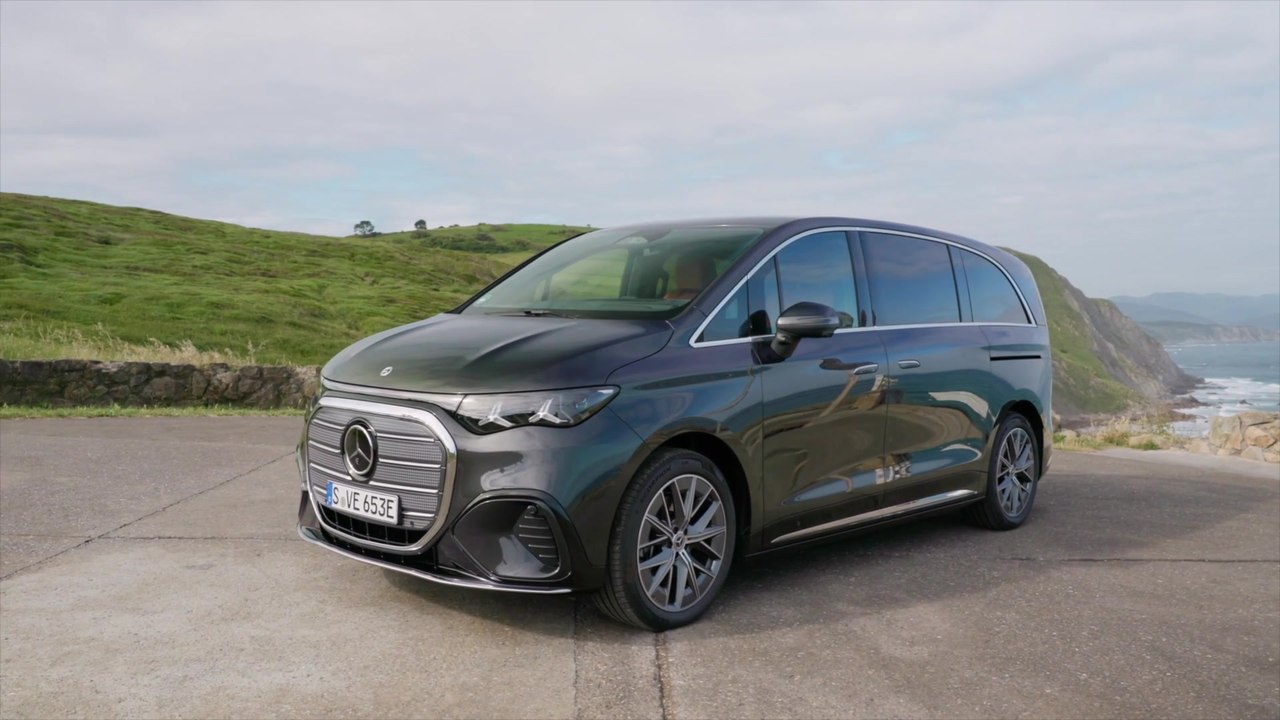 The all new electric Mercedes-Benz VLE 300 Design Preview in Graphite grey