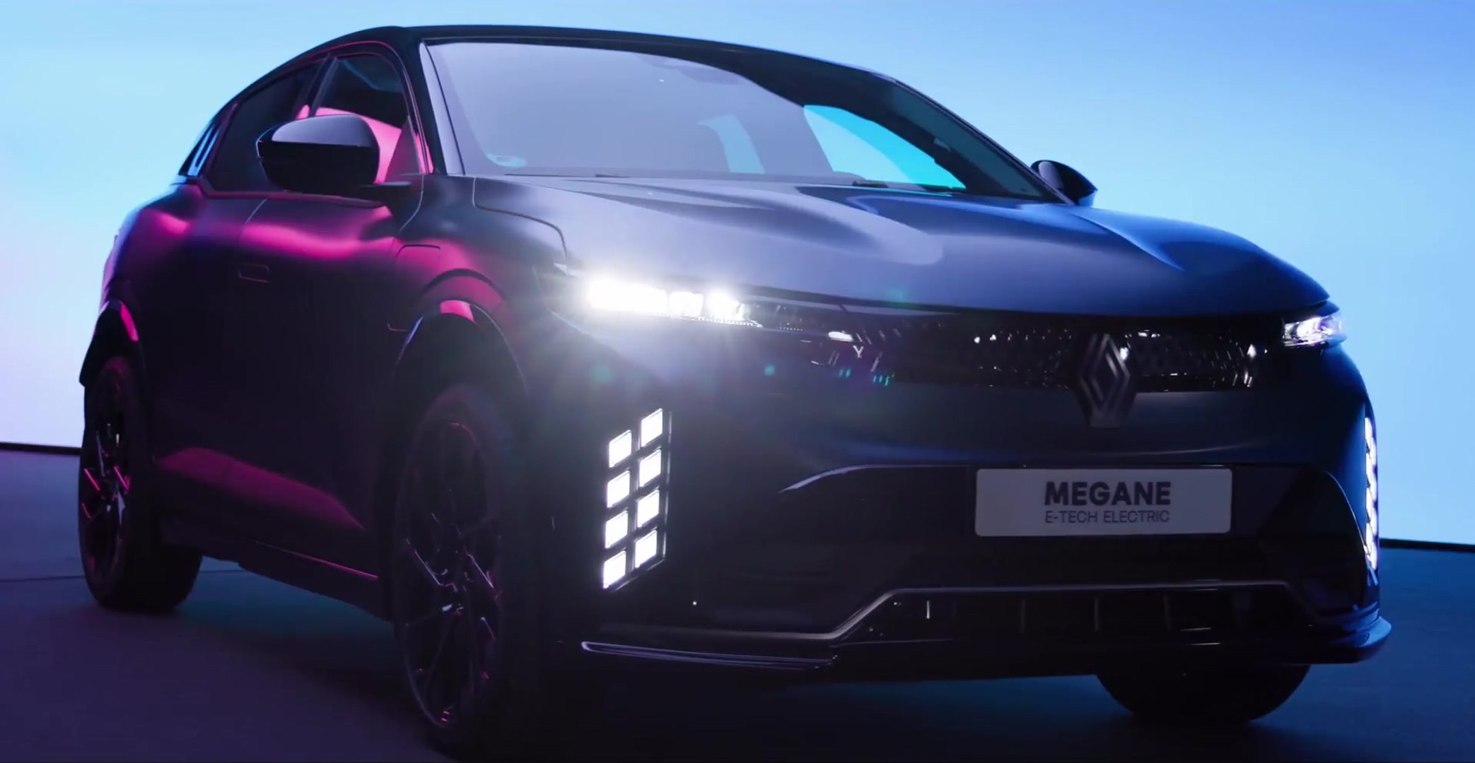 ⁣New Renault Megane E-Tech electric Review