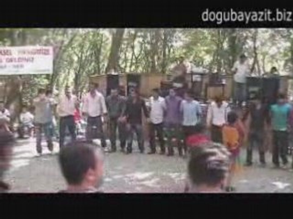 Dogubayazit halay 1 BAYDER 2008 piknik video