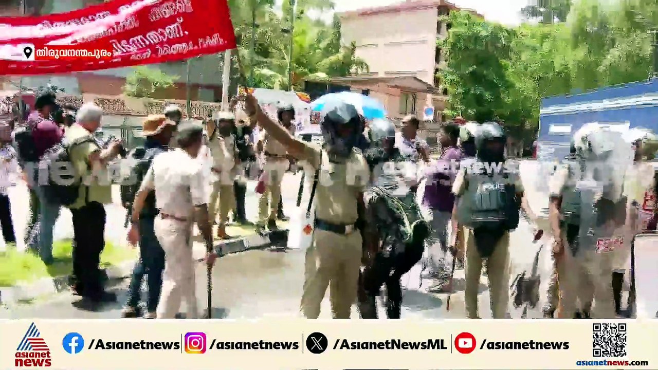 സെക്രട്ടേറിയറ്റിന് മുന്നിലെ എസ്എഫ്ഐ പ്രതിഷേധം; പൊലീസിന് നേരെ ചെരുപ്പേറ്