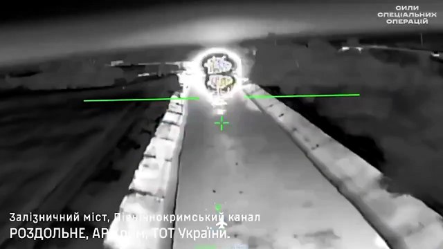 L’attacco dei droni ucraini contro il ponte ferroviario in Crimea
