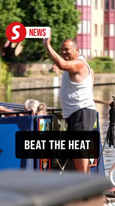 London canals become cooling hub during heatwave