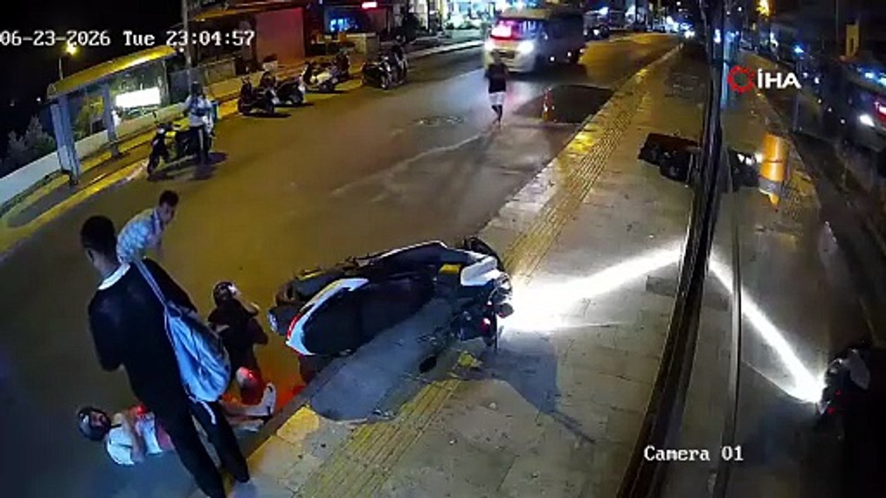 Motosiklet kazası güvenlik kamerasına yansıdı