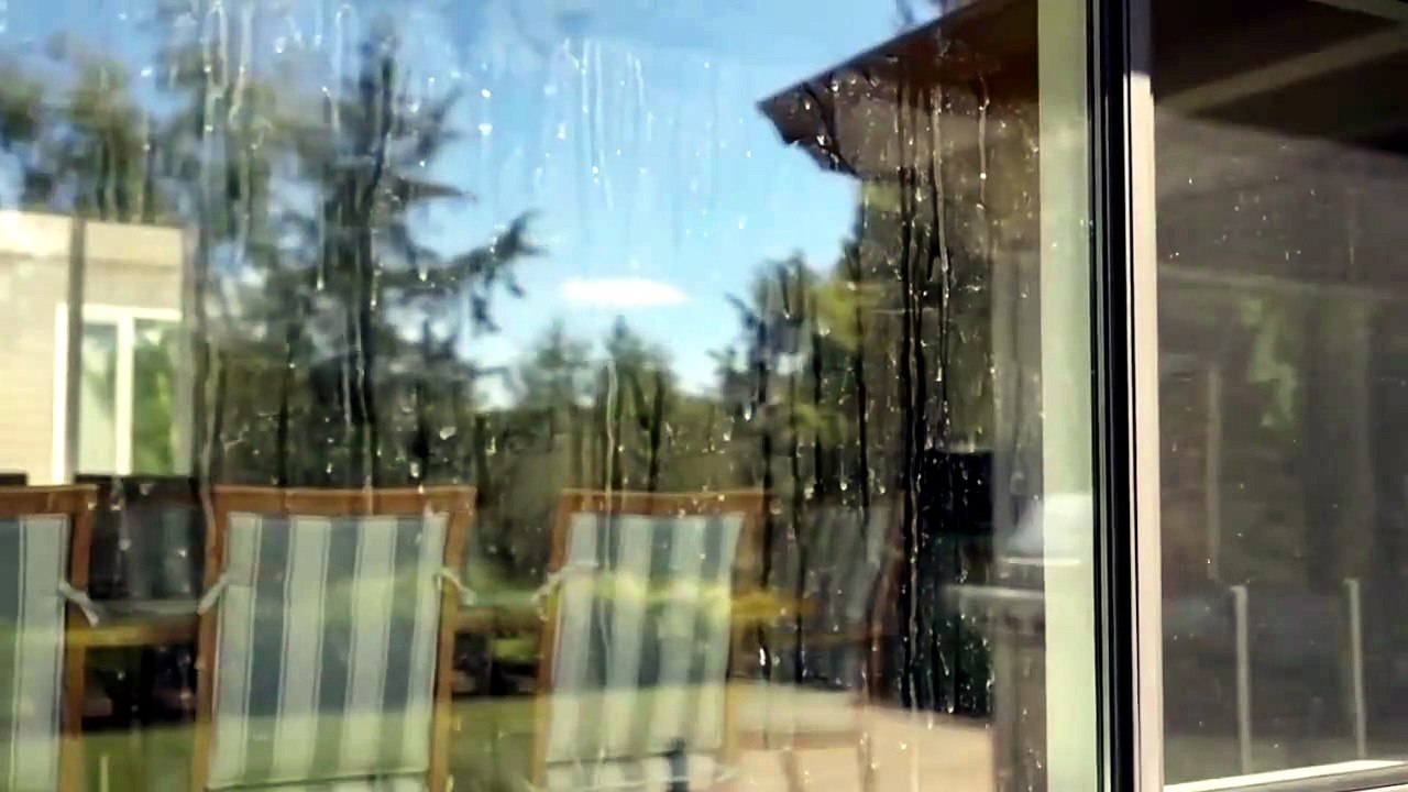 How Professionals Clean Windows: Amazing Before & After Results