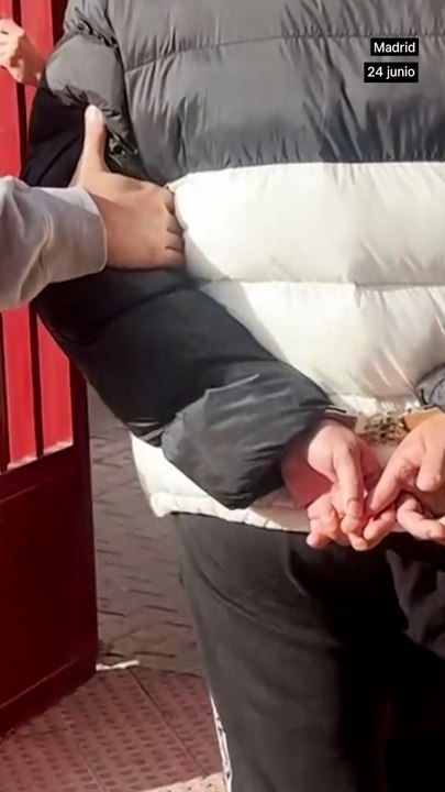 Cae una banda que forzó con pinzas hidráulica...
