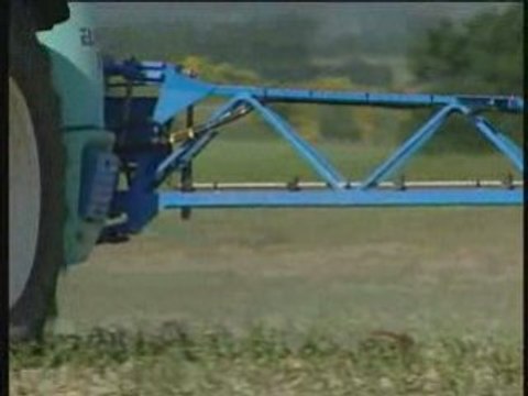 Elyte: Mounted sprayer by Berthoud