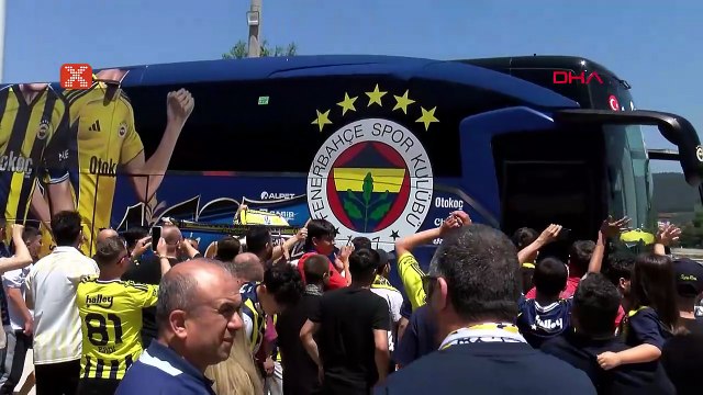 Fenerbahçe'ye Düzce'de coşkulu karşılama