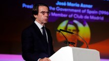 Aznar dice que se gobierna "de espaldas a la honestidad desde hace 8 años"