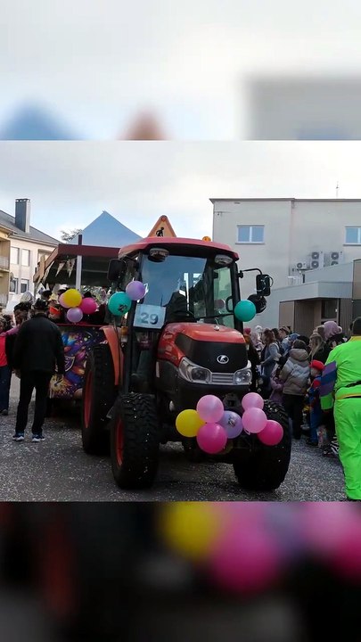 CARNAVAL DE SARREGUEMINES 2026 🎭🔥 : Le conseil municipal des jeunes Allez hop.