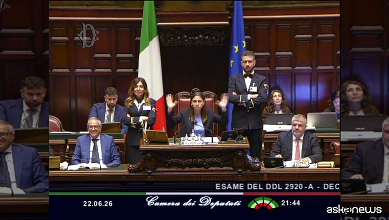 Lite Pozzolo-Ascani su "signor presidente". Lui: 'Lo dice la Crusca'