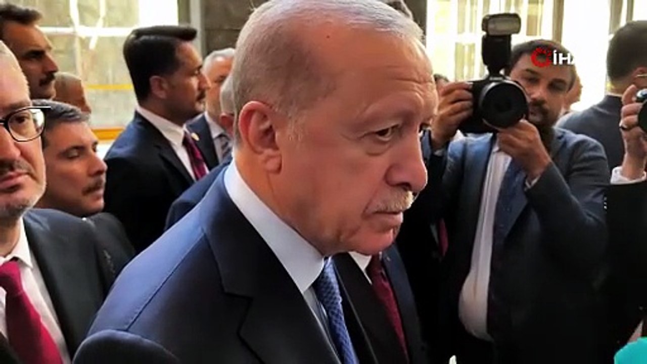 Cumhurbaşkanı Erdoğan: "(Terörsüz Türkiye süreci) Yasal düzenlemeleri yasama dönemi bitmeden yetiştirebildiğimiz kadar yetiştireceğiz"