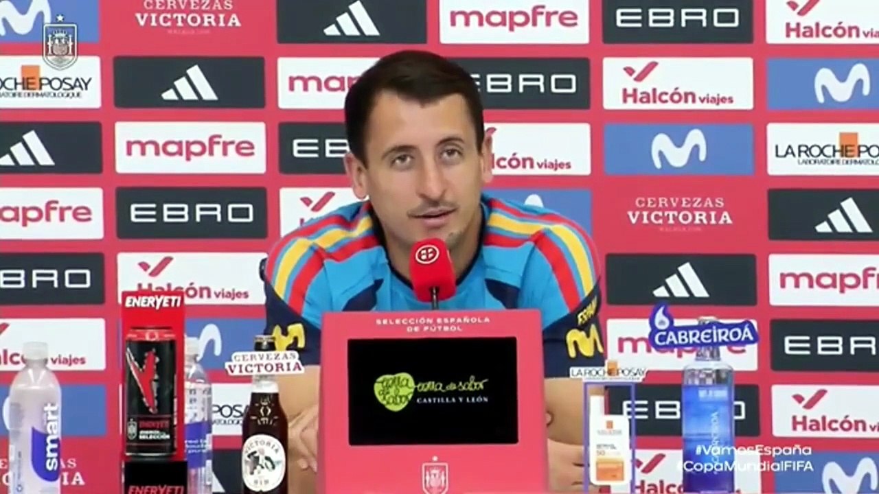 Mikel Oyarzabal: "Estoy donde quiero estar, en la que considero que es mi casa, la Real"