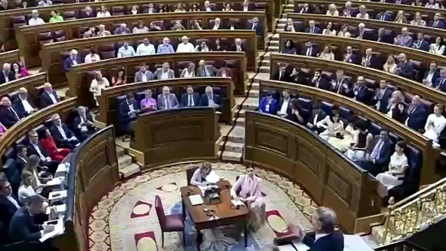 Feijóo golpea a los socios: Con esas manos aplaudían a Ábalos