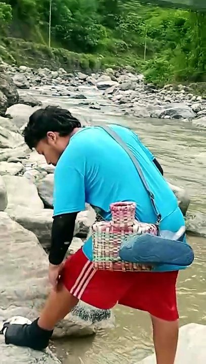 cast net fishing in Nepal |