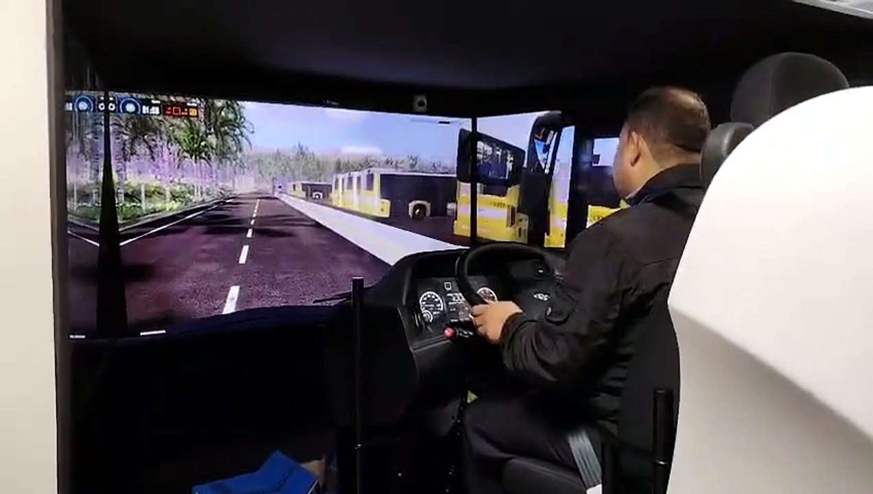 Expresso Nossa Senhora de Fátima capacita motoristas com simuladores de direção