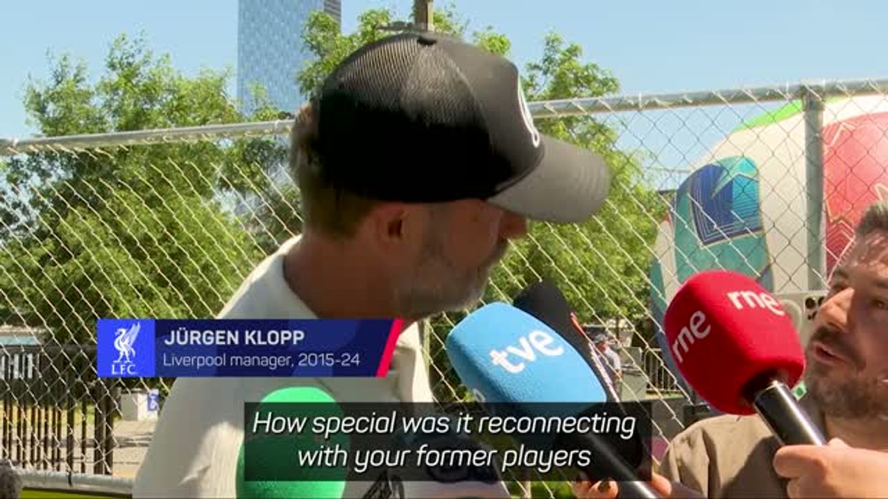 Klopp admits to being starstruck after hugging Messi