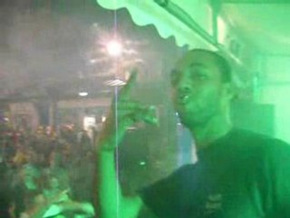 BAD JOKE KRU fin Fete de la Zic 2008 Place St Marc Rouen