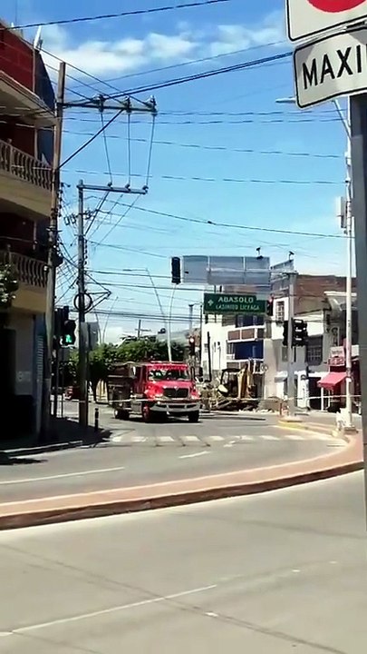 Evacúan a vecinos de Barrio Nuevo y Barrio la Salud por gran fuga de gas  #Irapuato