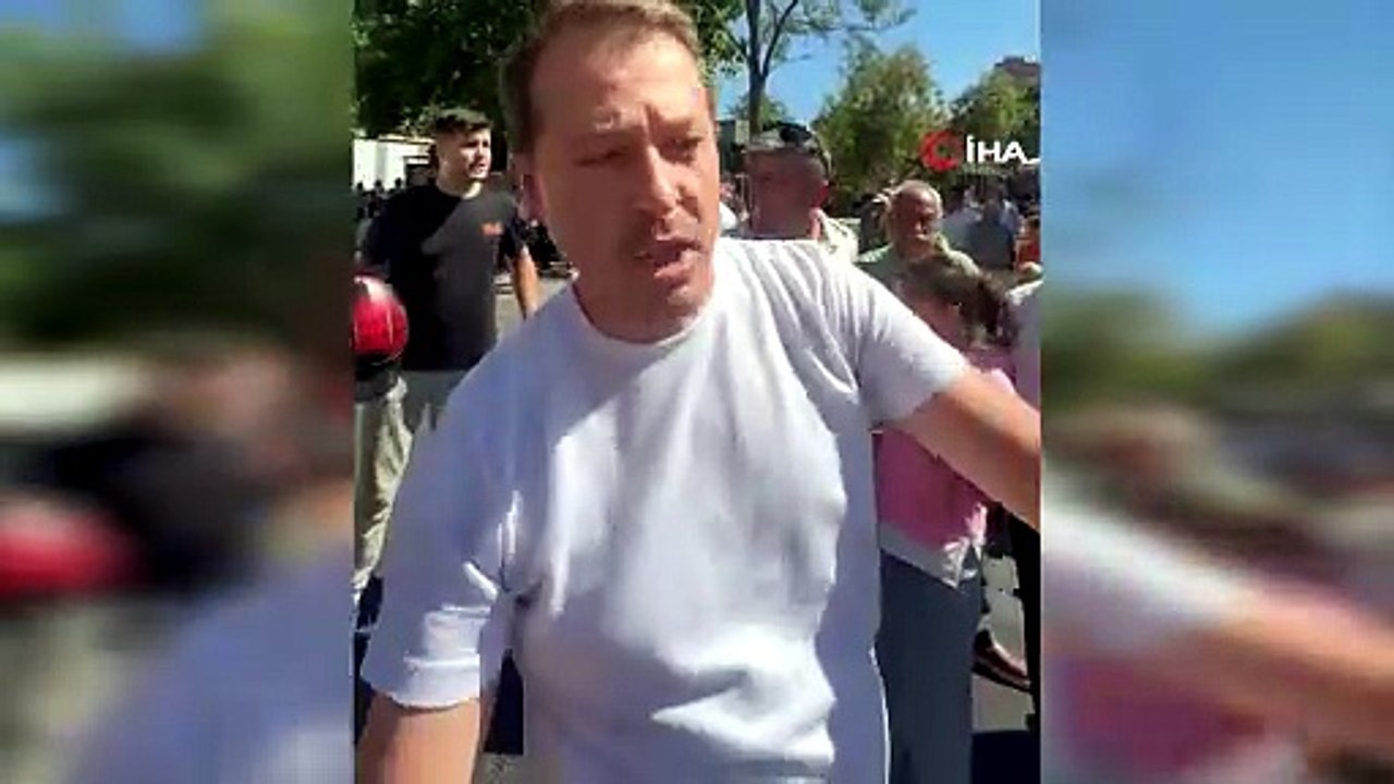 Çorlu'da iki şeridin arasına daldı, iki araca çarptı: Feci kaza kamerada