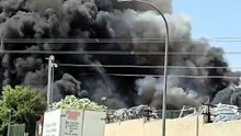 Explosión en el incendio de la chatarrería de Yuncler