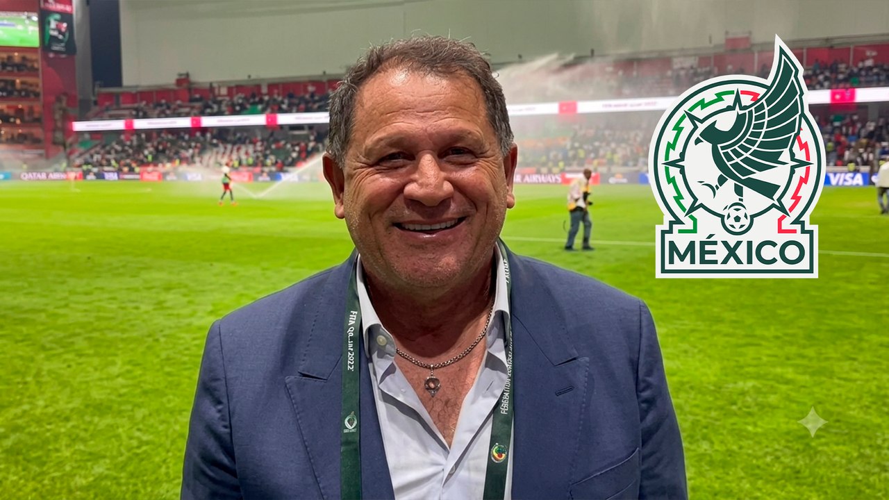 El "Abuelo" Cruz causa sensación en el Estadio Ciudad de México para apoyar a la Selección