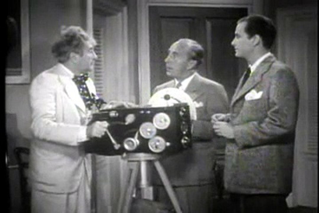 He Pretended to Be Crazy—The Joke Was on Him! (1941)