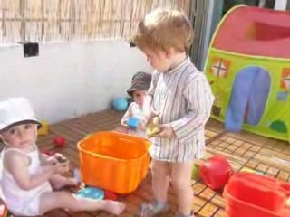 Une chaude journée chez Justine avec Lou, Antoine et Anna