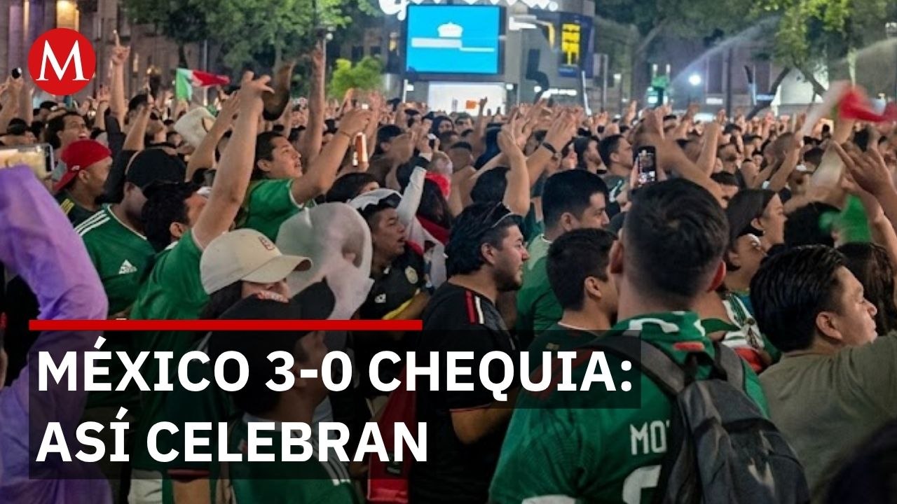 México goleó 3-0 a Chequia, la afición celebra aun con la lluvia en el Zócalo