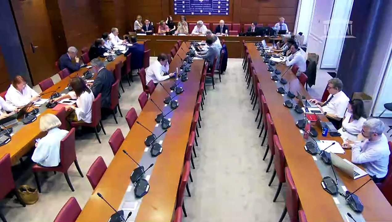Commission des finances : Mme Anne Rubinstein, déléguée interministérielle à la lutte contre la pauvreté, sur l'efficacité des dispositifs de soutien à la restauration scolaire en outre-mer - Mercredi 24 juin 2026